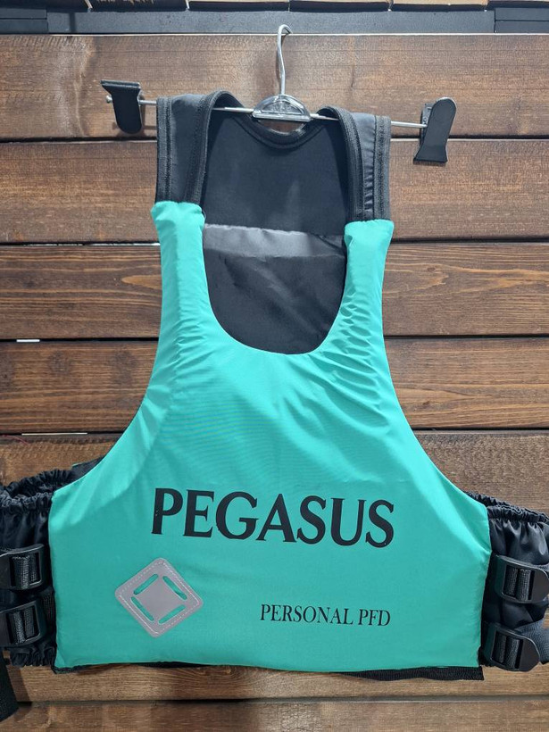 جلیقه نجات درهنوردی و رفتینگ و شنا (لایف جاکت) برند پگاسوس PEGASUS